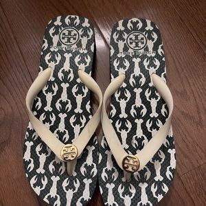 Tory Burch platform flip flop, size 7